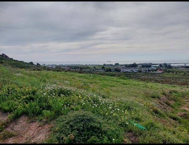 LAND FOR SALE IN HARBOUR LIGHTS